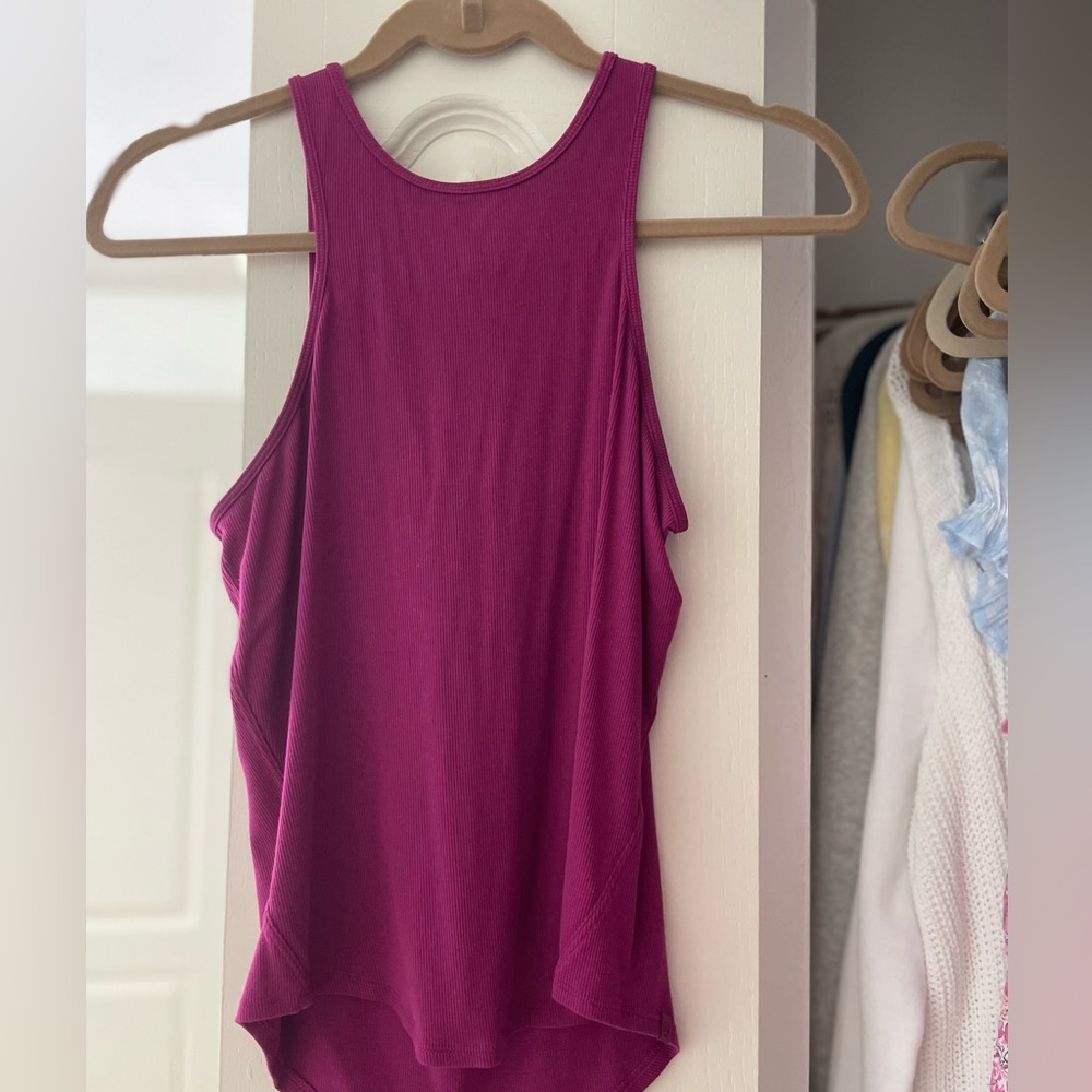 Lululemon Twist-Back Yoga Tank